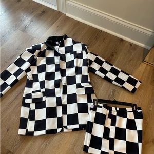 AKIRA SET BLAZER AND SHORTS